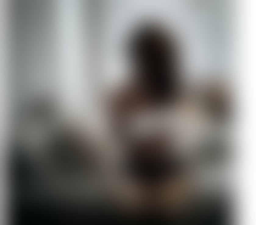 Escorts Cambridgeshire Huntingdonshire - Photos for ELENA Curvy Thai back in HUNTINGDON now