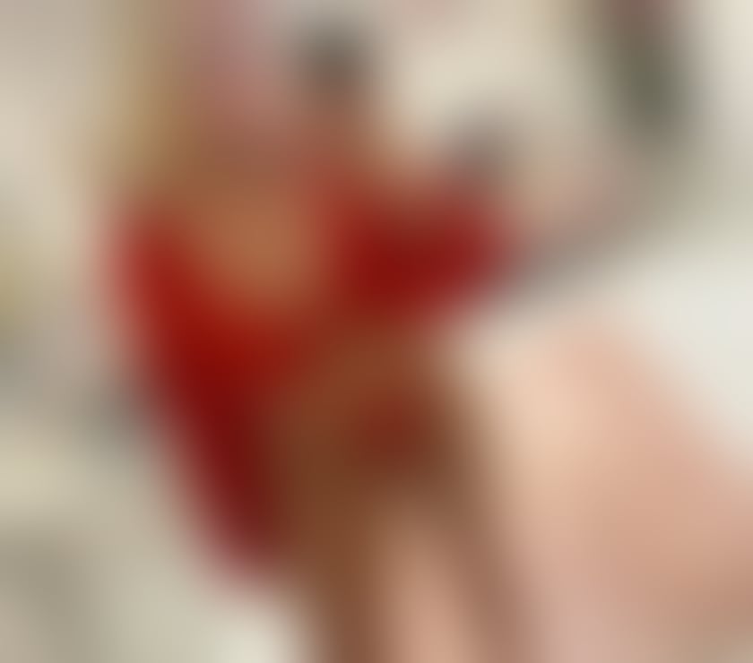 Escorts East London Canary Wharf Station - East London - Photos for 🔥🅱🆄🆂🆃🆈 🅱🅻🅾🅽🅳🅴🔥