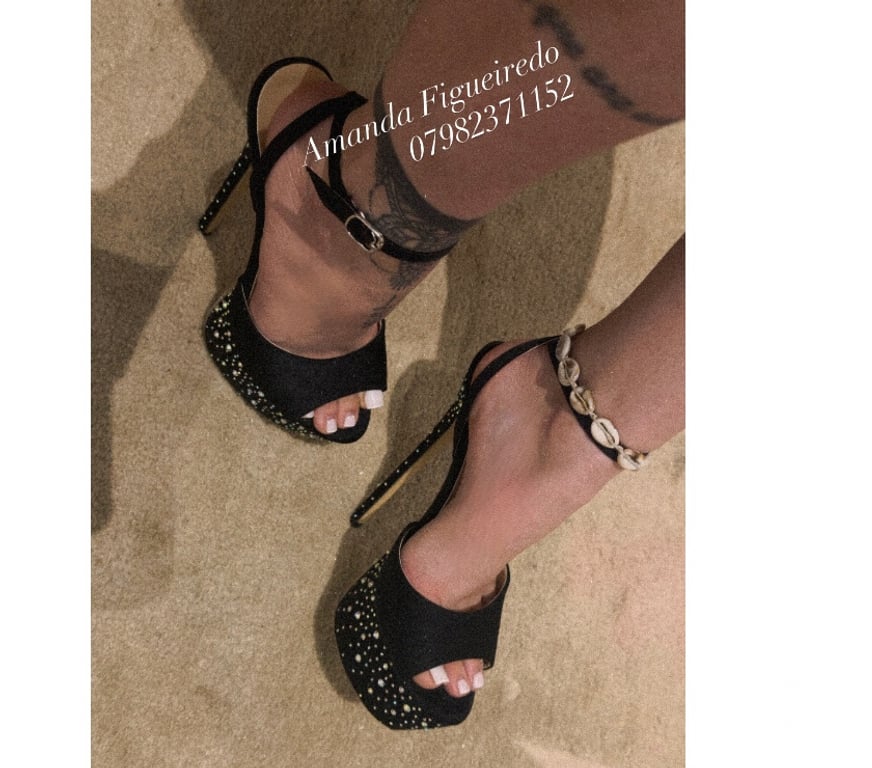 Escorts Bedfordshire Luton - Photos for RED SEXY🇧🇷🔝PARTY🔝BIG ASS🍑MASSAGE🍑AMANDA