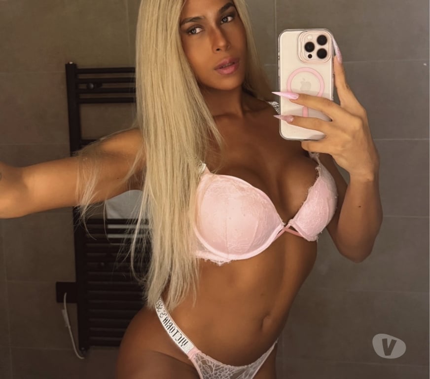 Trans Escorts Surrey Guildford - Photos for Izza Brazilian Ts