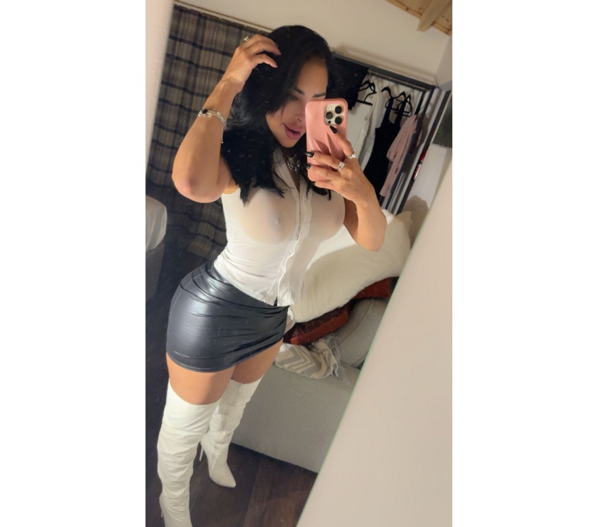 Escorts West Yorkshire Leeds - Photos for I'm Patrizia party girl sexy come to me