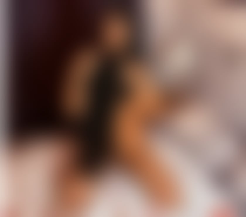 Escorts West Midlands Birmingham - Photos for Rania Abdallah Sexy Queen whatsapp only +447404408359