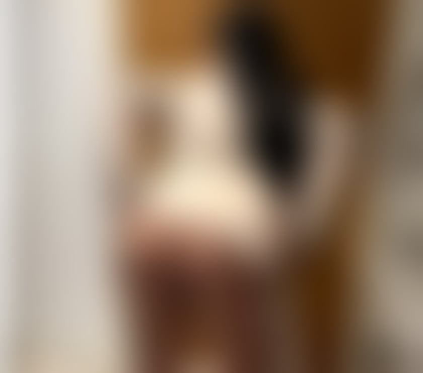 Escorts West Midlands Birmingham - Photos for Rania Abdallah Sexy Queen whatsapp only +447404408359