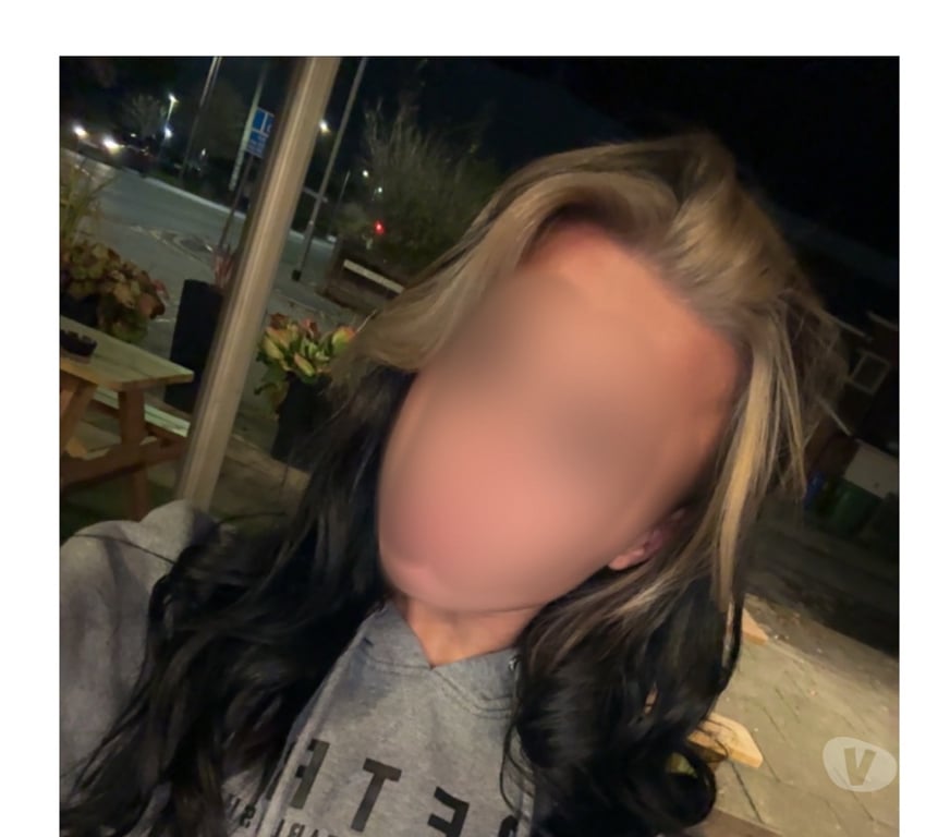 Escorts Greater Manchester Salford - Photos for Naturally beautiful 19 y o available for Incall now