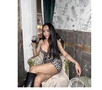 Clara Thai Ladyboy sexy Trans Erotic massage b2b Relaxation