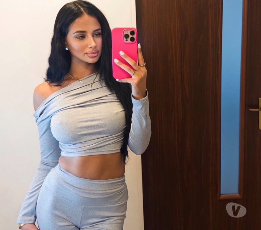 Escorts Hertfordshire Welwyn Hatfield - Photos for 💦Wet Girl🩵🦋Luxury💎 LOVELY BUM🍑🍭Partyyyy