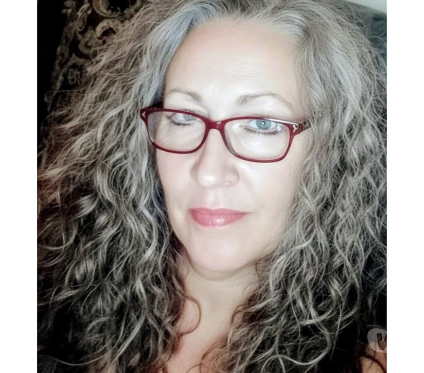 Escorts Lancashire Preston - Photos for Curvy Busty Ashley .. Experienced mature lady