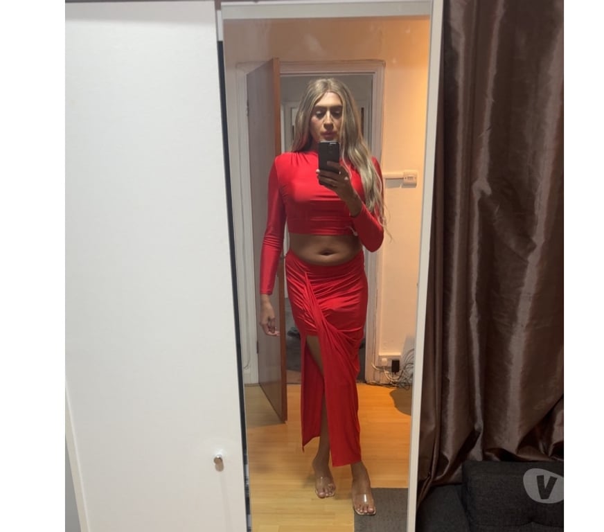 Trans Escorts West Midlands Birmingham - Photos for British Pakistani transsexual Laiba Khan