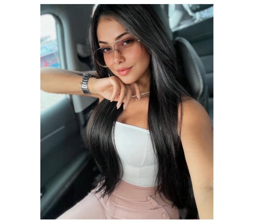 Escorts Essex Chelmsford - Photos for Brunette girl in Chelmsford