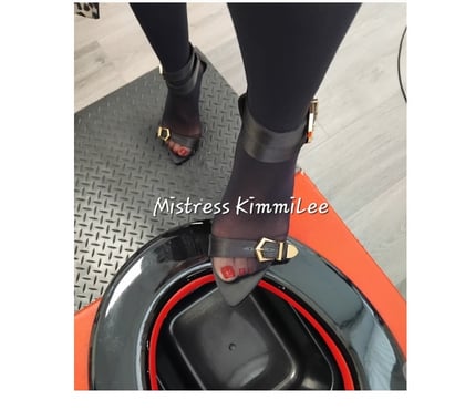 Escorts Bilborough Nottingham - Photos for Kimmi-Lee Exotic Busty Half Thai 34FF M1J25-26. NG8.