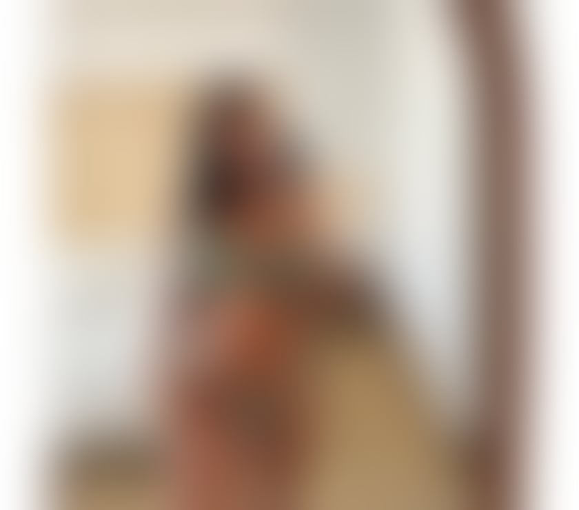 Escorts and Massages Ealing West London - Photos for Feminine Presence, Quality Company ✨