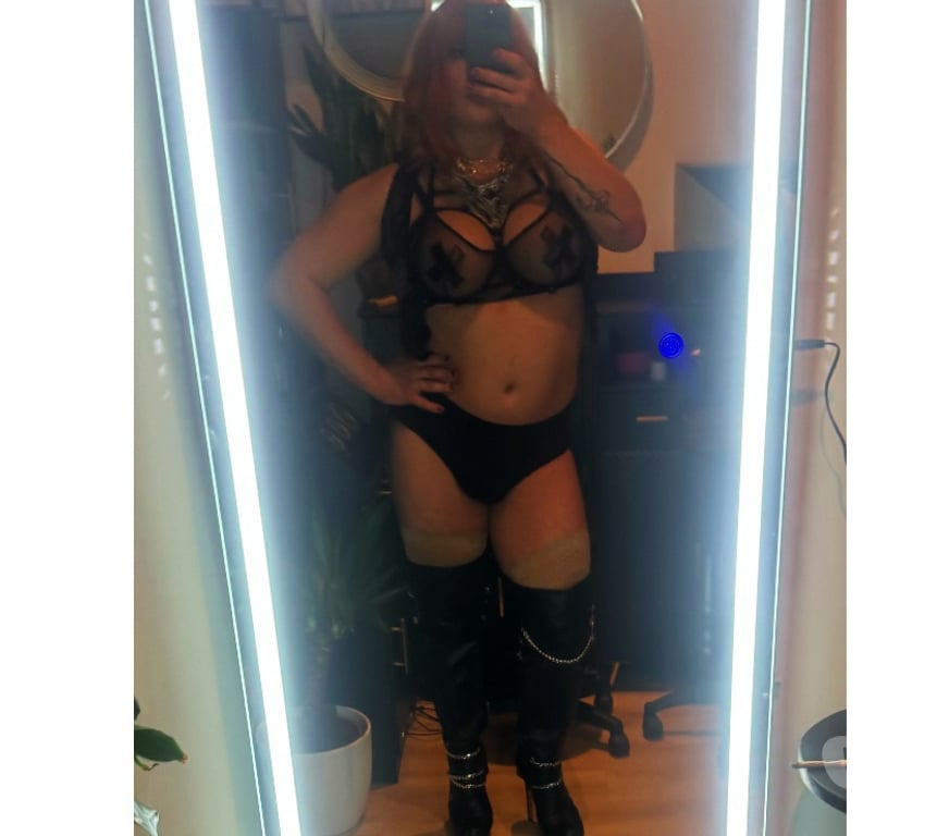 Trans Escorts Wiltshire Swindon - Photos for The girlfriend experience for your guilty pleasure!