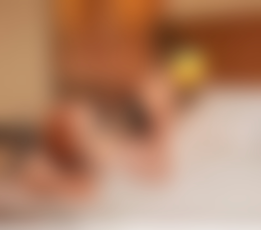 Escorts Surrey Guildford - Photos for SEXY CURVY PLAYMATE🍭TEᗰᑭTIᑎG🍭💥ᗩᗰᗩᘔ