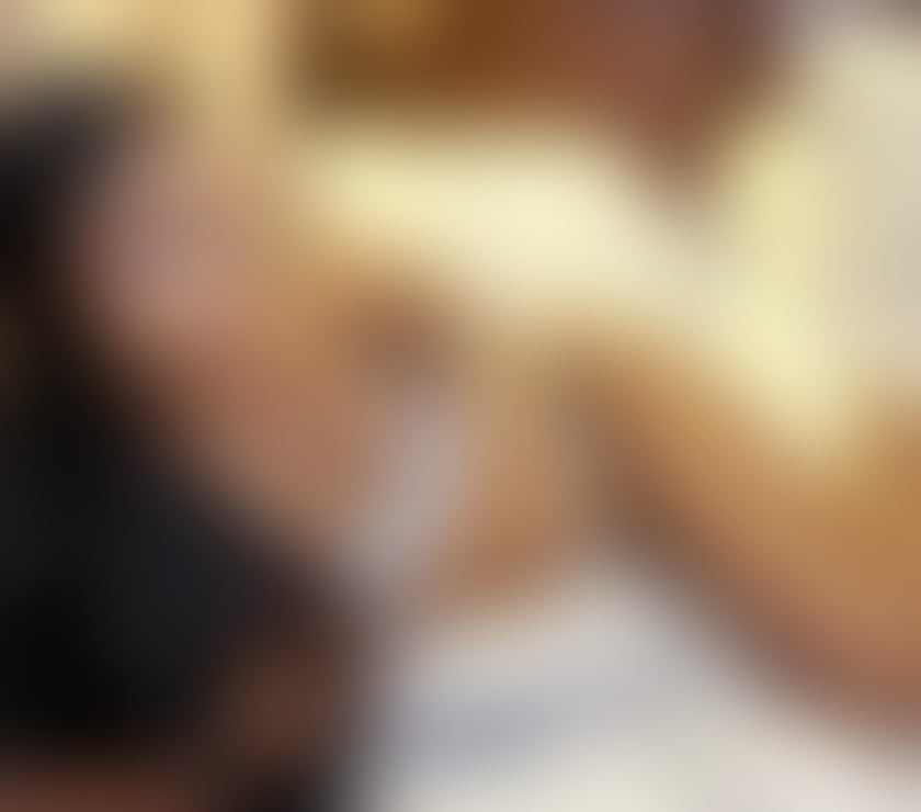 Escorts and Massages Plumstead South East London - Photos for Your Dream Lady Awaits - VIP Experience