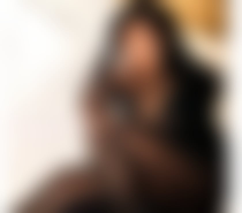 Escorts South East London Plumstead - South East London - Photos for Your Dream Lady Awaits - VIP Experience