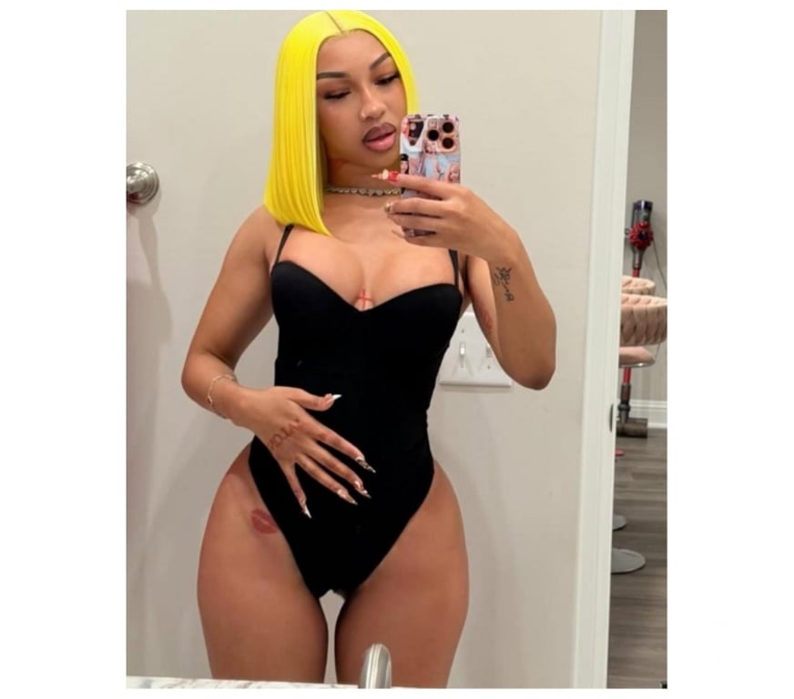 Trans Escorts West London Shepherd`s Bush Station - West London - Photos for LAYSA AVAILABLE 🍆🍑💦 🟢