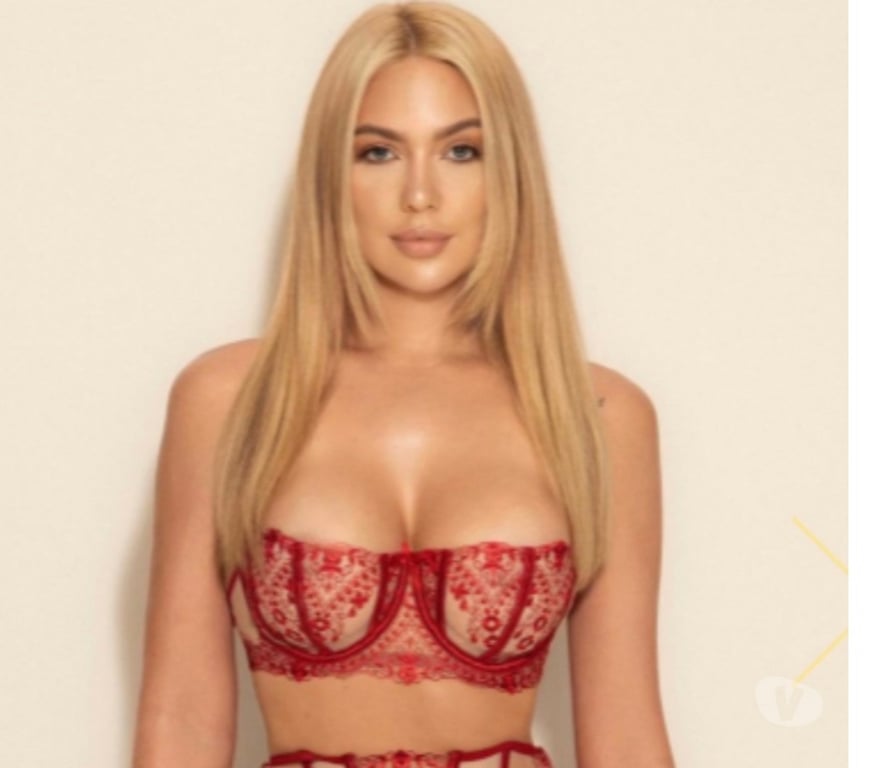 Escorts West Yorkshire Leeds - Photos for Beautiful Lady Petite for you ❤️❤️❤️