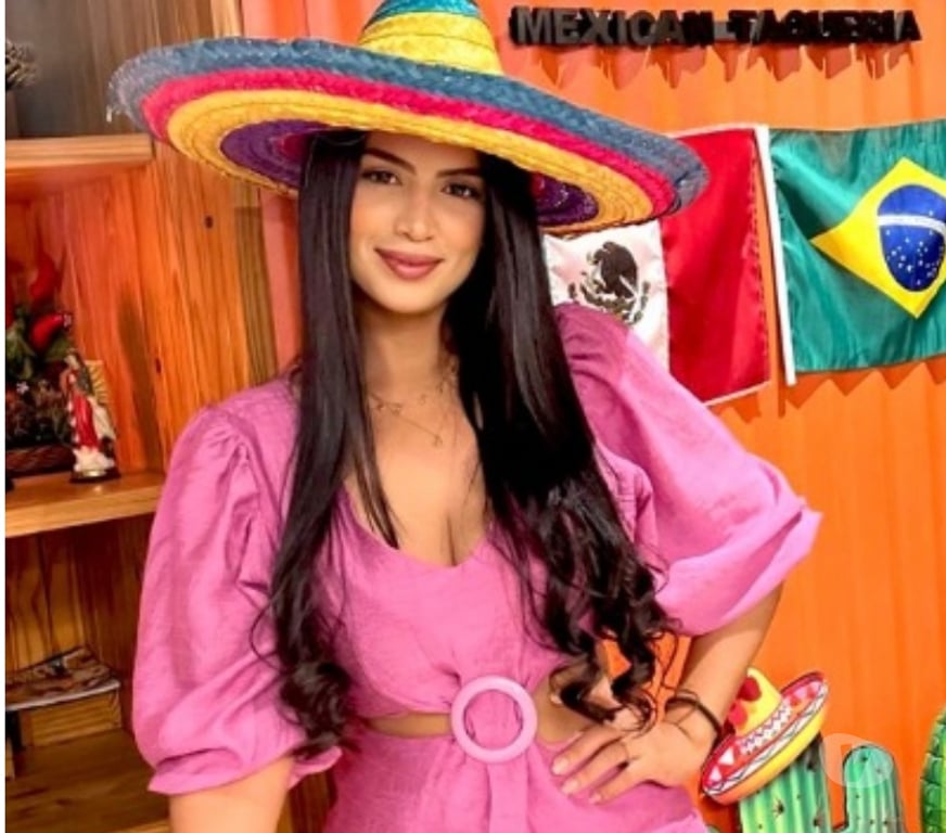 Escorts East London Canary Wharf - East London - Photos for 🖤 Latina Black Hair Glow ✨