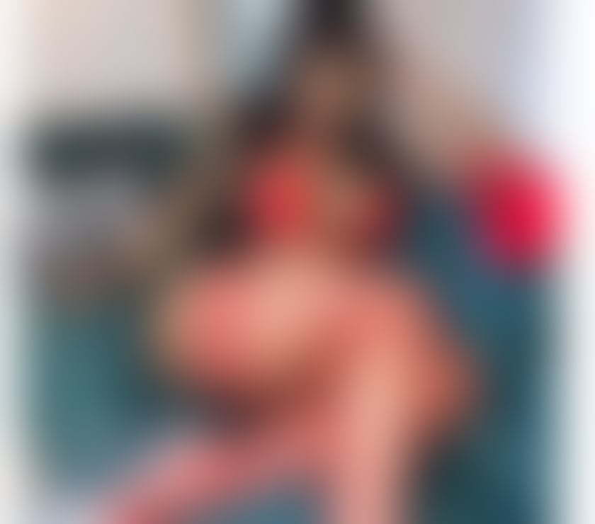 Chocolate Latina girl 🍫Colombian