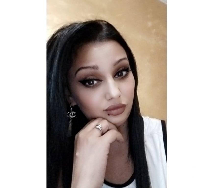 Escorts Staffordshire Stoke-on-Trent - Photos for Nauthy Kim sexy brunette Brasil Party girl ,,😍