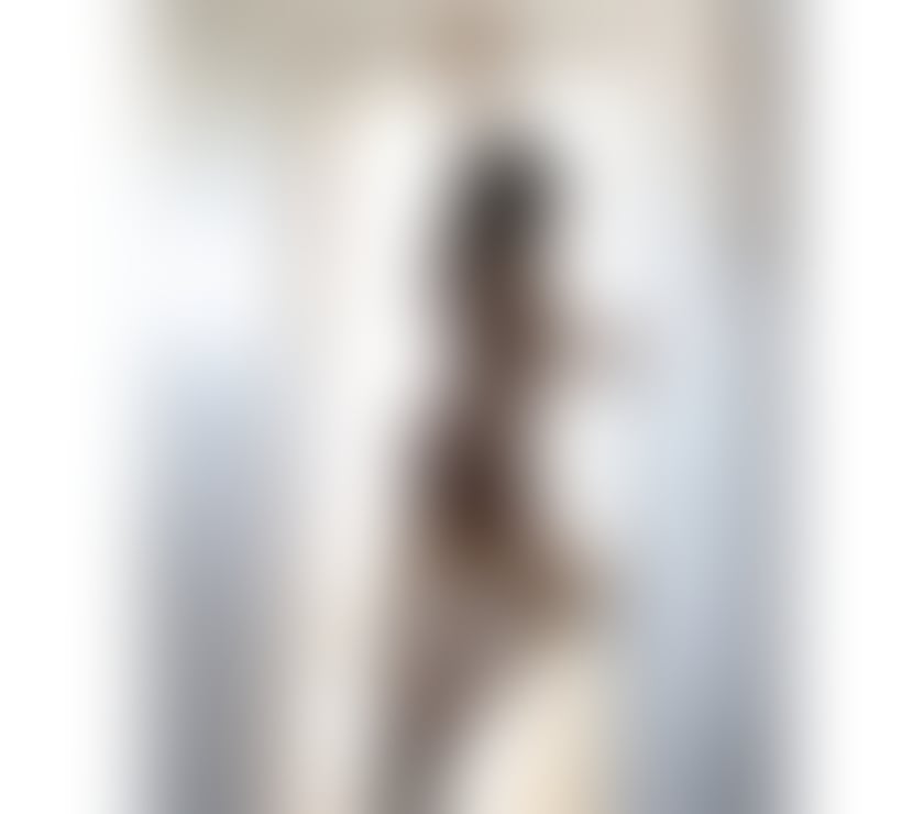  Escorts Mayfair Central London - Photos for Independent Escort - Sensual, Attentive & Discreet