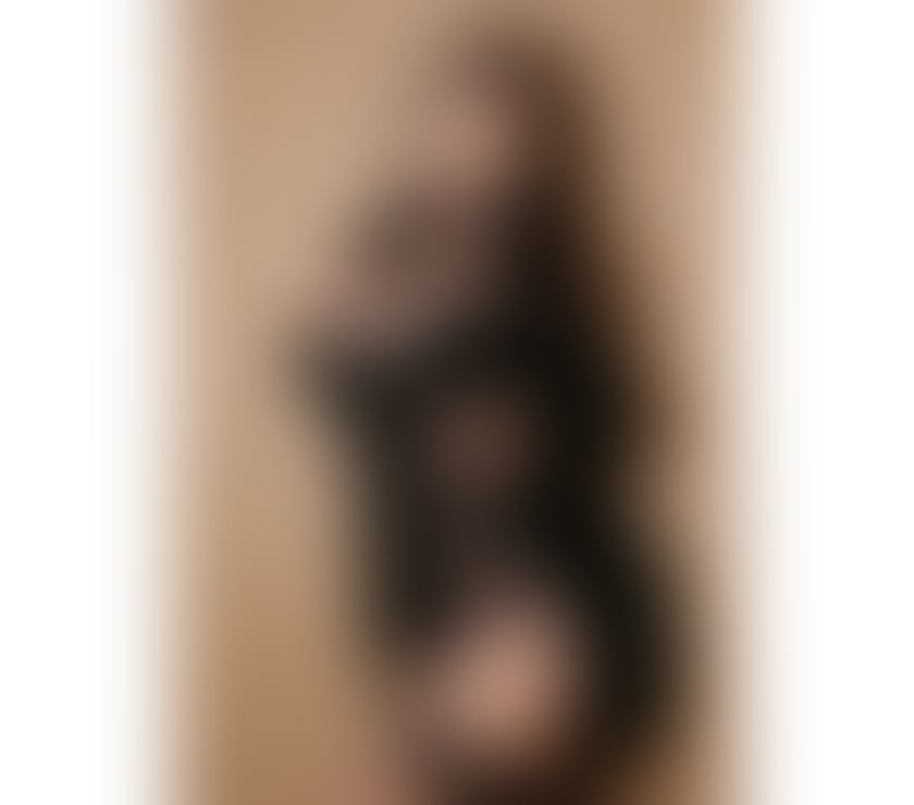 Photos for 🧡A lovely Asian girl in town and short stay