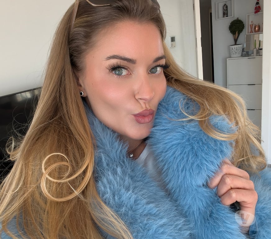 Adult Entertainment West Midlands Birmingham - Photos for VIDEOCALL & MORE ON WHATSAPP +447305536221