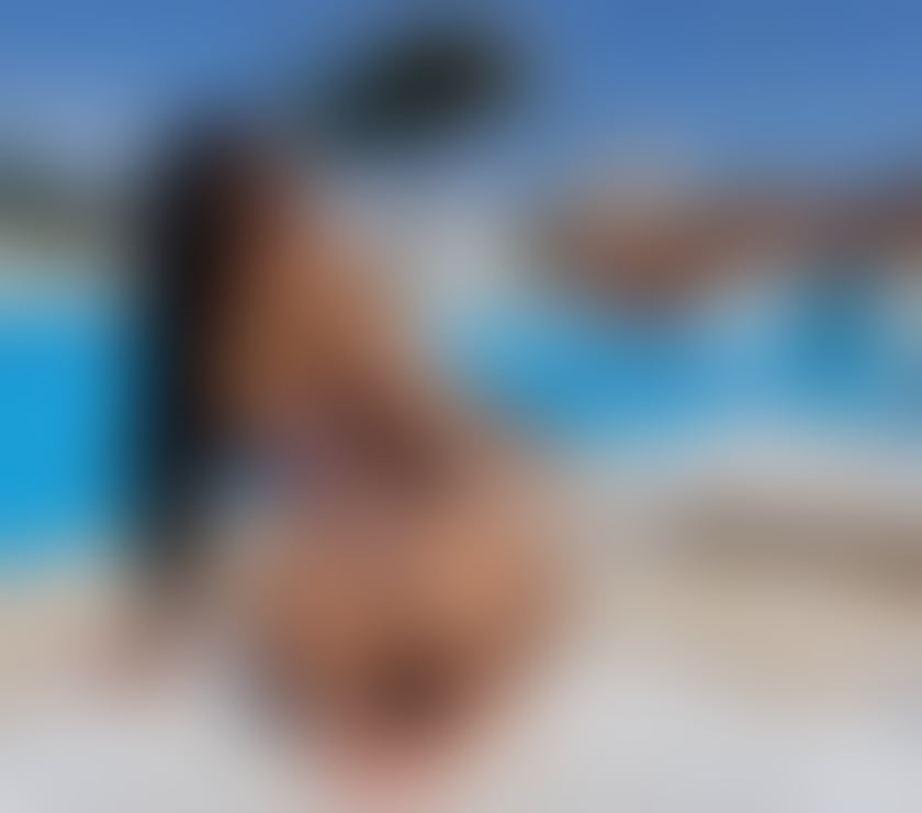 Escorts Gloucestershire Gloucester - Photos for Tatiana ,a curvy brunette new in the city …