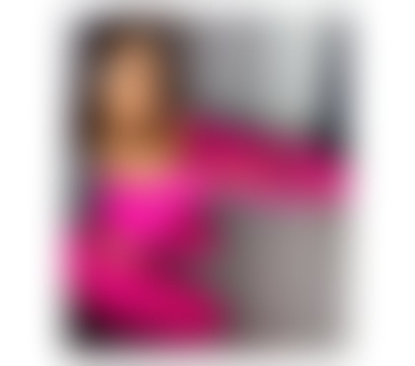 Petite Sara ❤️ I Love men’s over 40 ❤️