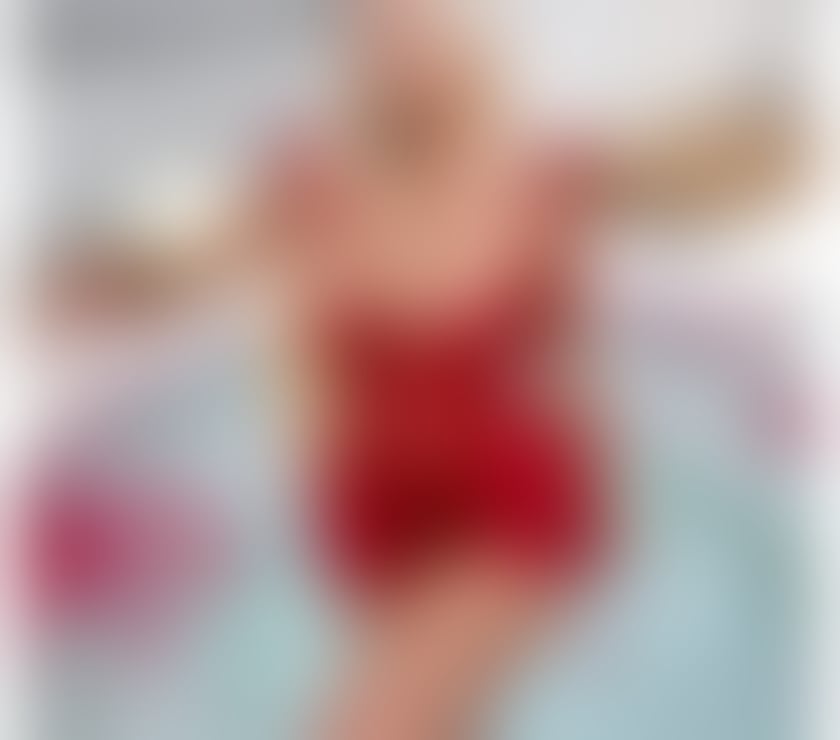 Escorts London Gatwick Airport Crawley - Photos for 🅽🅾 🆁🆄🆂🅷↘️HOT WOMEN FOR OUTCALL↙️