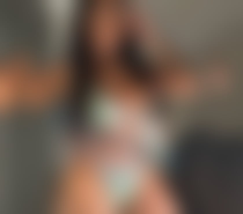 Escorts Surrey Woking - Photos for LISA GU21 👠BJ EXPERT 💦READY TO PARTY 🎉