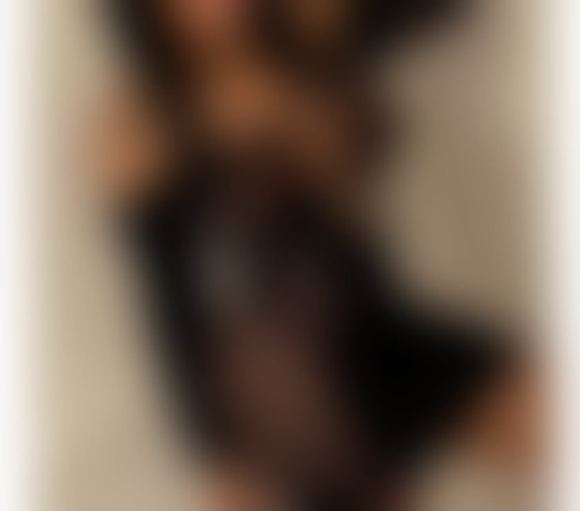 Escorts North West London Euston Square Station - North West London - Photos for Curvy💕 Brunette 💎premium party experience 🥰