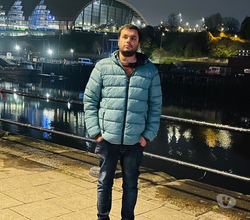 adult personals Greater Manchester Rochdale - Photos for Arab single man looking for Women