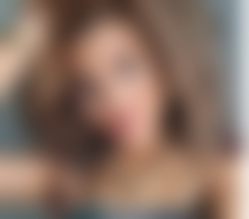 Escorts and Massages Birmingham City Centre Birmingham - Photos for Esy, New in town, Petite girl,Discreet always ready and horn