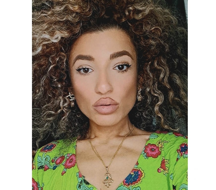 Escorts West Midlands Birmingham - Photos for Shakira♡Essy New in town I'm Petite Discreet Real Pics