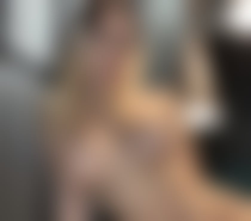 Escorts and Massages Hendon Central North West London - Photos for NOLY NEW GIR BLONDE