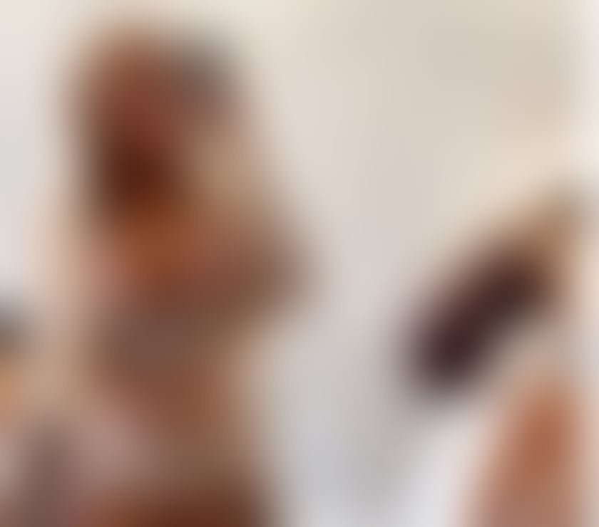 Escorts West London Hillingdon - Photos for English pawg 50 inch ass