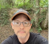 A bi single guy is looking to experience and explore bi ways