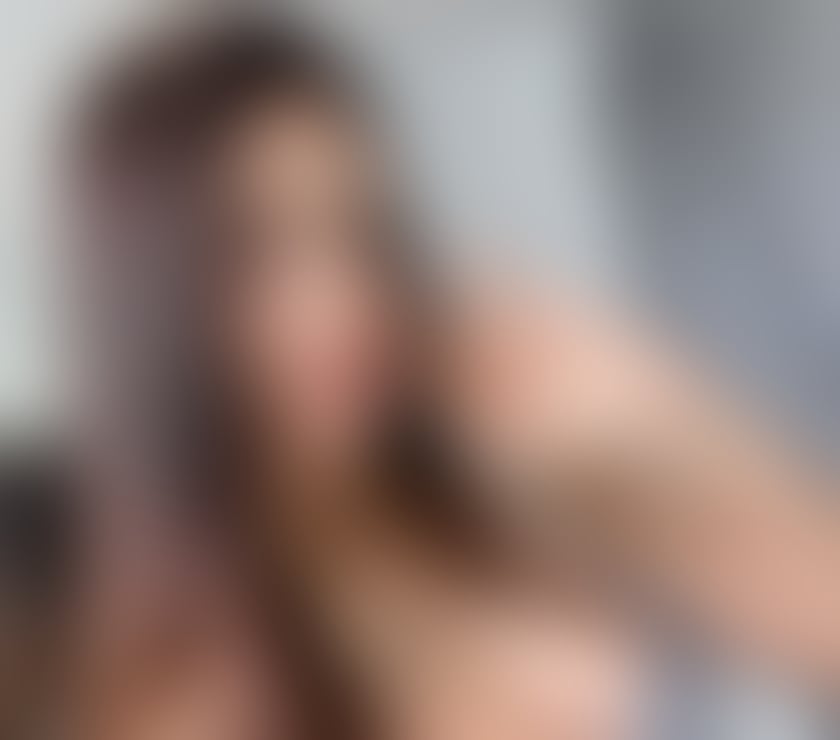 Escorts East London Woolwich Arsenal - DLR Station - East London - Photos for ✨🇧🇷 Sweet & Fun Brunette PARTY GFE 🥂🍾