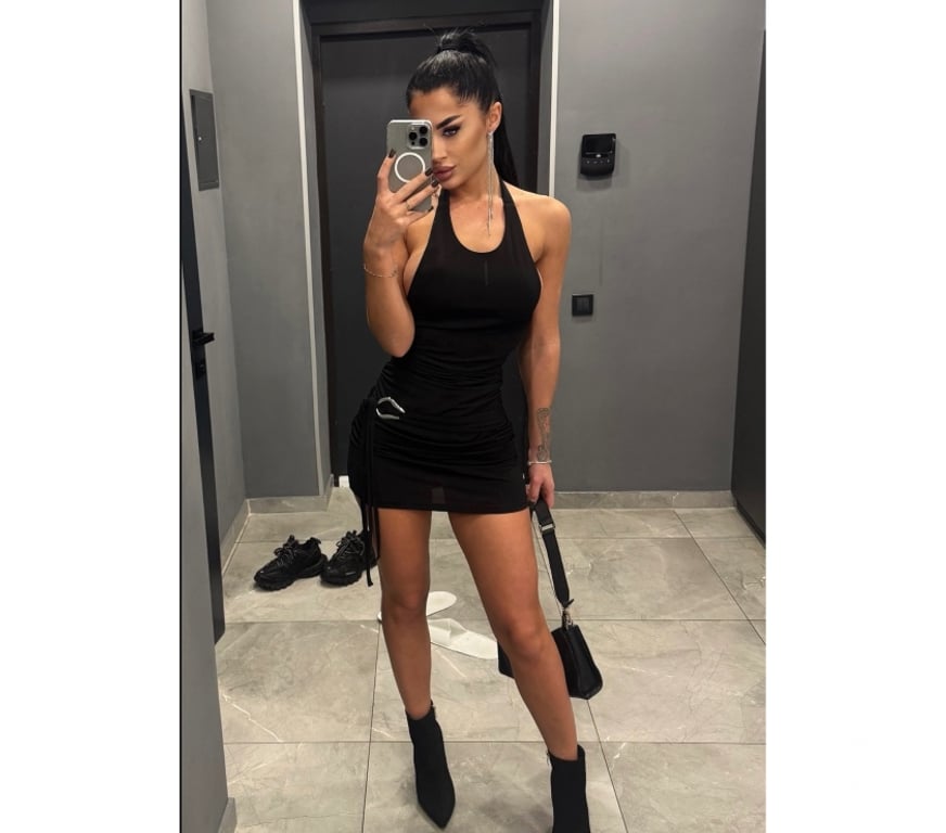 Escorts Essex Chelmsford - Photos for Hot girl xx call me x x xx xxx