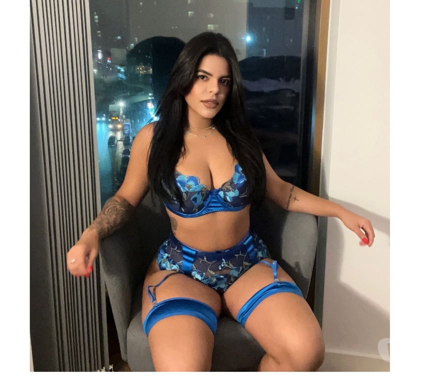 Escorts South East London Croydon - Photos for 🤍 Soft Light, Slow Kisses