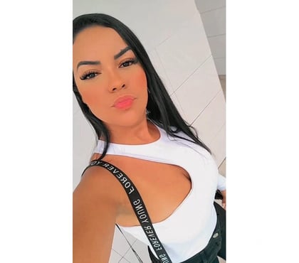 Escorts and Massages Croydon Town Centre Croydon - Photos for 🤍 Soft Light, Slow Kisses