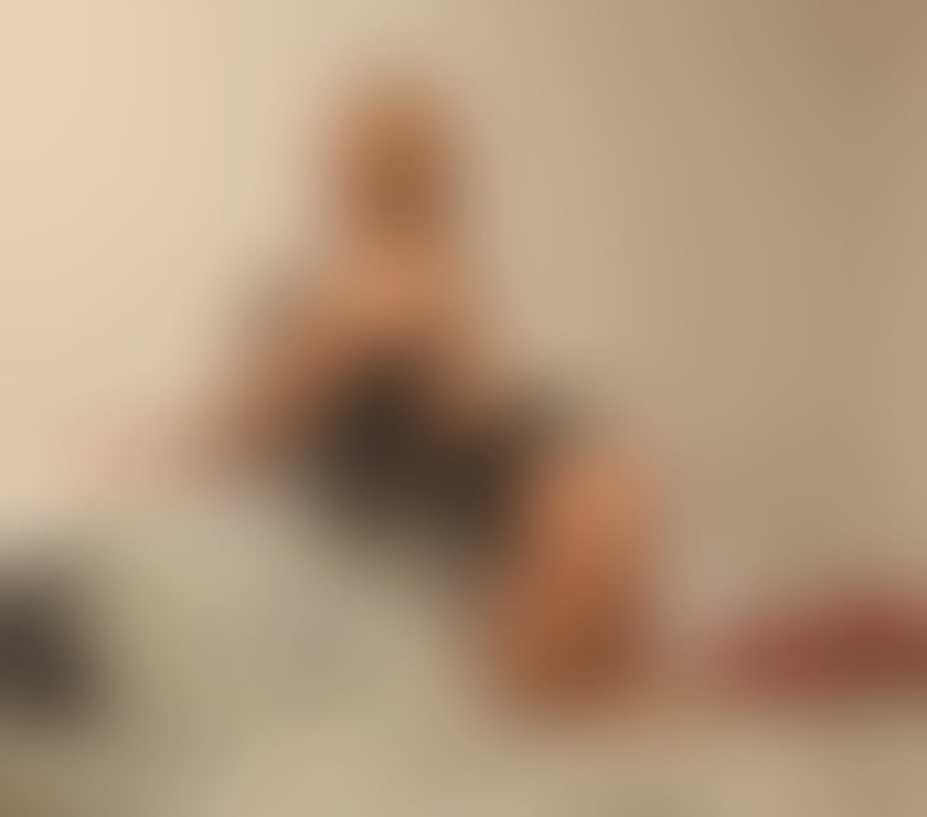 Escorts Hyde Park Leeds - Photos for Now in Leeds! Whatsapp wideocall. Outcall & incall