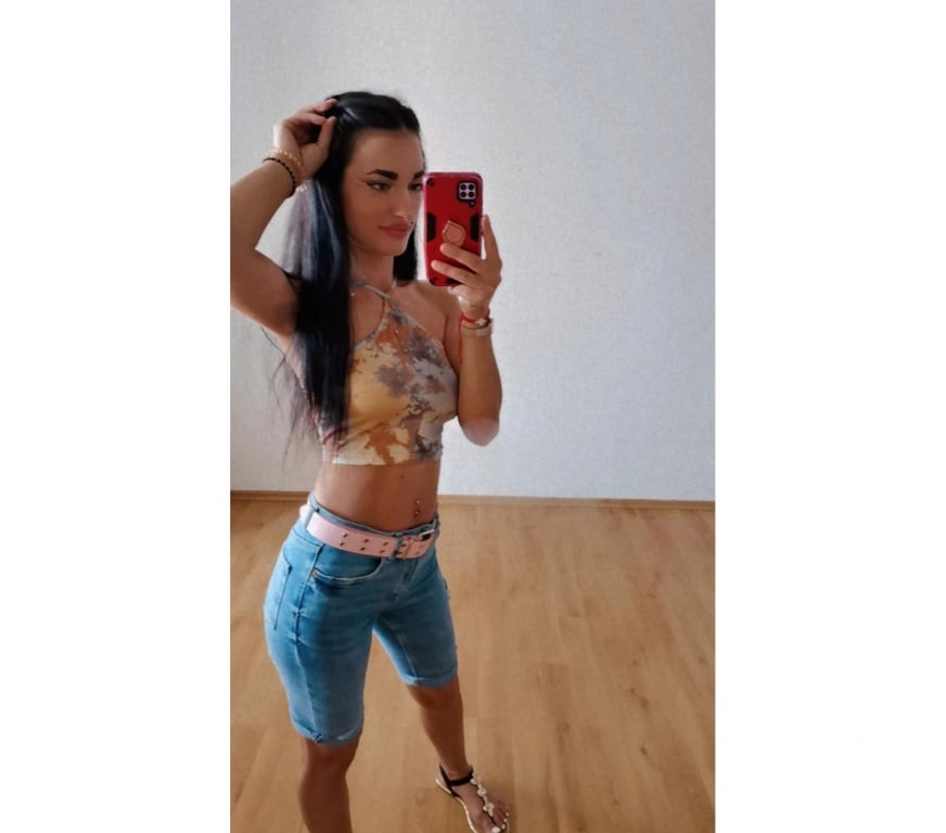 Escorts West Yorkshire Kirklees - Photos for SABRYNA FULL SERVICE NEW IN HUDDERSFIELD..100%REALL PICS