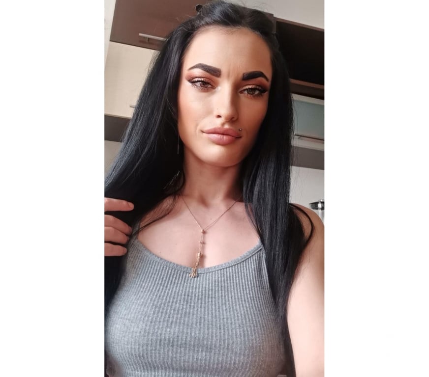 Escorts West Yorkshire Kirklees - Photos for SABRYNA FULL SERVICE NEW IN HUDDERSFIELD..100%REALL PICS