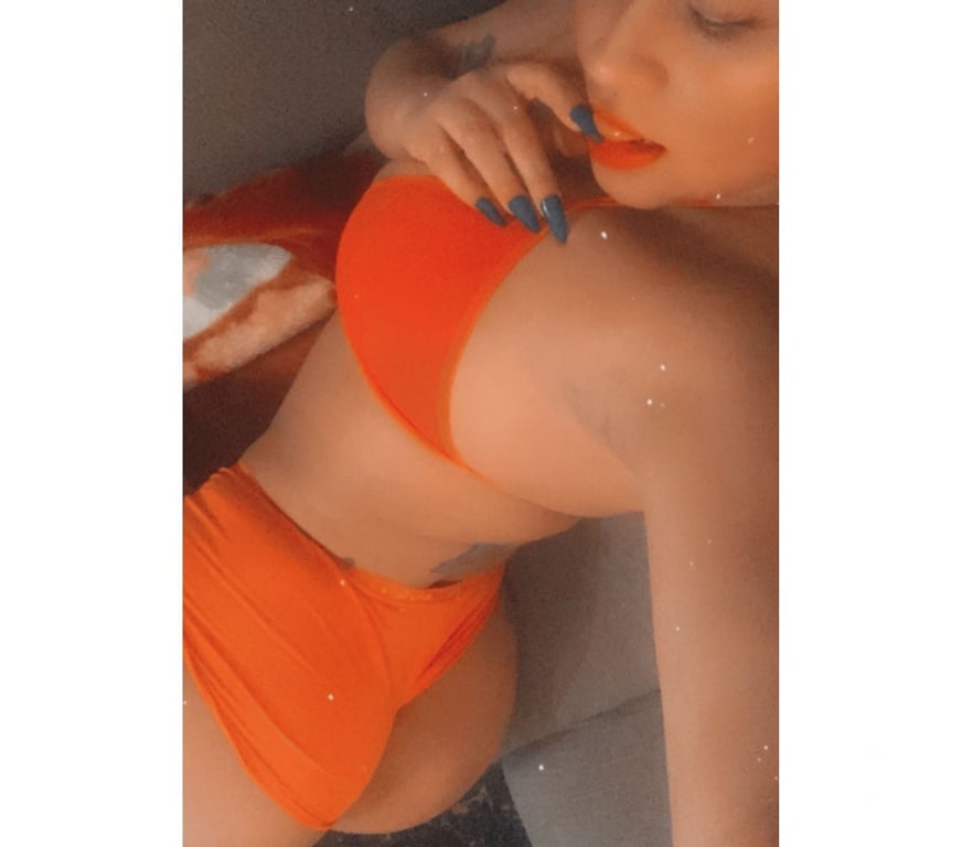 Escorts South East London Elephant and Castle - South East London - Photos for Tereza Belle near Elephant & Castle – discreet incall