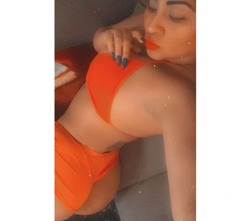 Escorts South East London Elephant and Castle - South East London - Photos for Tereza Belle near Elephant & Castle – discreet incall