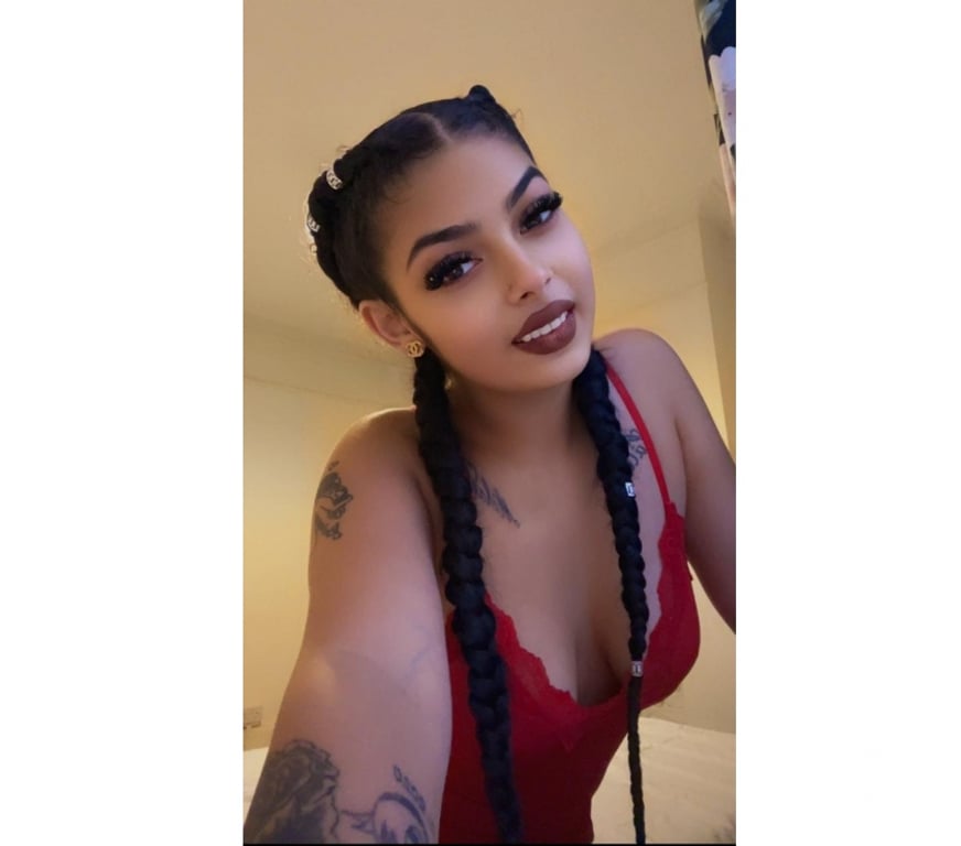 Escorts West London Hillingdon - Photos for 💙Sara back in town❤️central Uxbridge💙