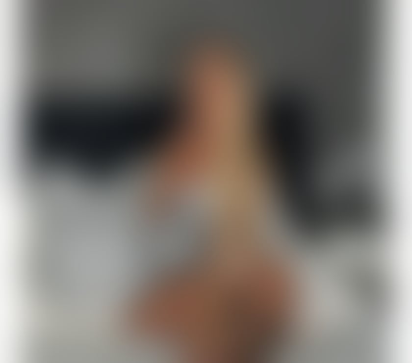 Escorts South West London Battersea - South West London - Photos for 😘SEXY BLONDE PARTY GIRL😘OUTCALL ONLY