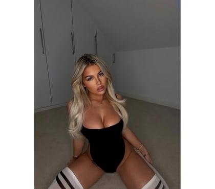 Escorts and Massages Staines-Upon-Thames Spelthorne - Photos for 😘STUNNING PARTY BLONDE😘OUTCALL ONLY